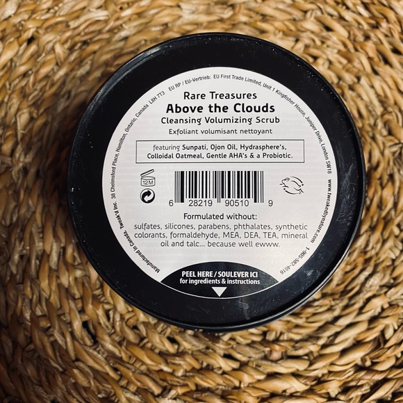 Above the clouds cleansing volumizing scrub 16OZ - Picture 2 of 4